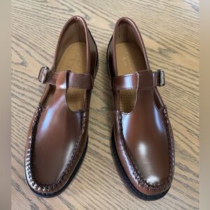 Bass Weejuns women’s Mary Jane’s size 8